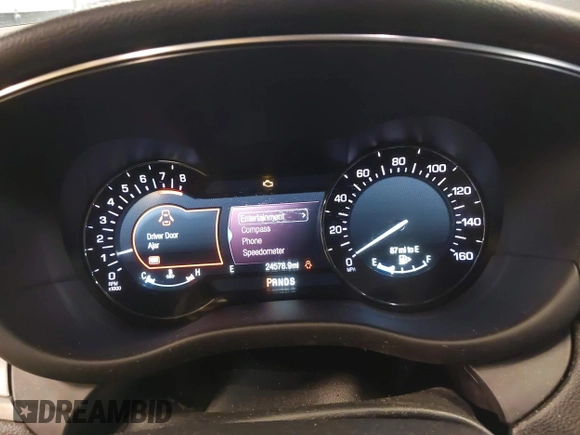 2019 Lincoln MKC Standard with VIN 5LMCJ1D95KUL17768, listed as a IAAI auction lot 42171032 with 24,578 mi miles. Bid and sale history available at carsss.com. Image 7.