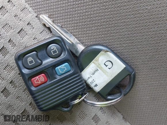 2007 Ford Focus S с VIN 1FAHP34N07W351509, выставлен на аукционе IAAI как лот 42438875 с пробегом 158 399 миль миль и . История ставок и продаж доступна на DreamBid. Изображение 11.