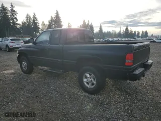 1999 Dodge Ram 1500 with VIN 3B7HF13Z7XM530362, listed as a Copart auction lot 83762804 with 200,049 mi miles and Salvage Title. Bid and sale history available at carsss.com. Image 2.