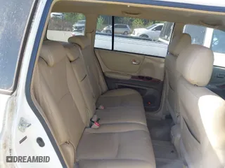 2004 Toyota Highlander with VIN JTEDP21A040026826, listed as a IAAI auction lot 42032986 with 229,870 mi miles. Bid and sale history available at carsss.com. Image 8.