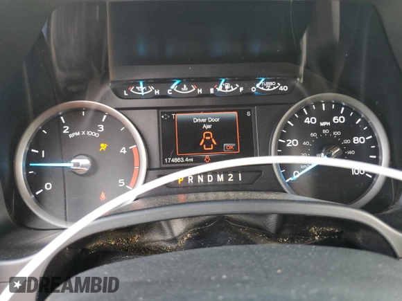 2018 Ford F-250 XL with VIN 1FT7W2BT3JEB27460, listed as a Copart auction lot 59892715 with 174,863 mi miles and Clean title. Bid and sale history available at DreamBid. Image 9.