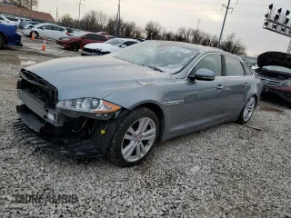 2015 Jaguar XJ with VIN SAJWA2GZ4F8V82350, listed as a Copart auction lot 83824414 with 47,767 mi miles and Salvage Title. Bid and sale history available at carsss.com. Image 1.
