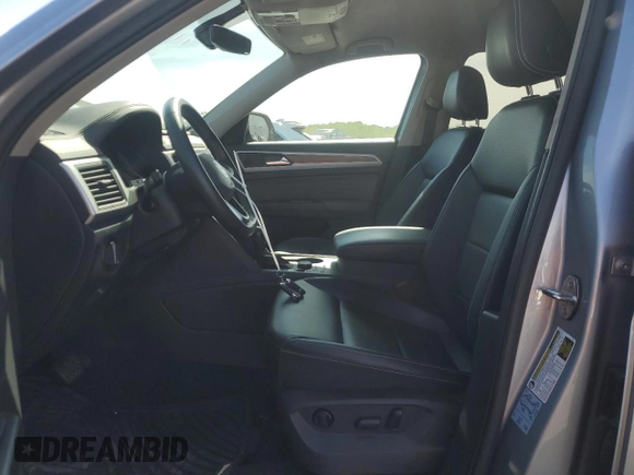 2021 Volkswagen Atlas SE z VIN 1V2HR2CA4MC553861, wystawiony jako Copart lot #54201785 z przebiegiem 65 137 mil mil oraz Szkoda całkowita • Salvage title. Historia ofert i sprzedaży dostępna na DreamBid. Obrazek 7.
