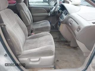 2001 Toyota Sienna CE with VIN 4T3ZF19C21U362689, listed as a IAAI auction lot 41535447 with 239,147 mi miles. Bid and sale history available at carsss.com. Image 5.