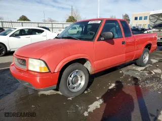 2000 GMC Sonoma SLS w/1SF Pkg with VIN 1GTCS1952Y8291772, listed as a Copart auction lot 83976484 with 127,849 mi miles and Salvage Title. Bid and sale history available at carsss.com. Image 1.