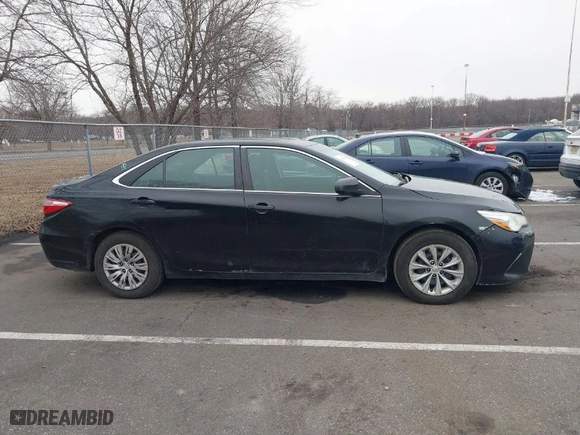 2015 Toyota Camry Hybrid LE with VIN 4T1BD1FK4FU153053, listed as a IAAI auction lot 41568432 with 411,241 mi miles. Bid and sale history available at carsss.com. Image 13.