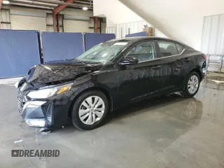 2025 Nissan Sentra S z VIN 3N1AB8BV2SY303556, wystawiony jako Copart lot #55090805 z przebiegiem 2055 mil mil oraz Szkoda całkowita • Salvage title. Historia ofert i sprzedaży dostępna na DreamBid. Obrazek 1.