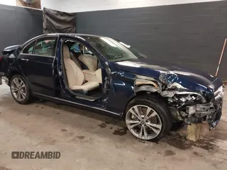 2021 Mercedes-Benz C 300 z VIN W1KWF8EBXMR649913, wystawiony jako IAAI lot #41132379 z przebiegiem 22 429 mil mil oraz . Historia ofert i sprzedaży dostępna na DreamBid. Obrazek 1.