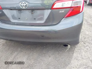 2014 Toyota Camry L with VIN 4T1BF1FK9EU818893, listed as a IAAI auction lot 42051996 with 125,924 mi miles. Bid and sale history available at carsss.com. Image 17.
