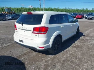 2015 Dodge Journey R/T z VIN 3C4PDDEG6FT689179, wystawiony jako IAAI lot #42147671 z przebiegiem 122 920 mil mil oraz . Historia ofert i sprzedaży dostępna na DreamBid. Obrazek 4.