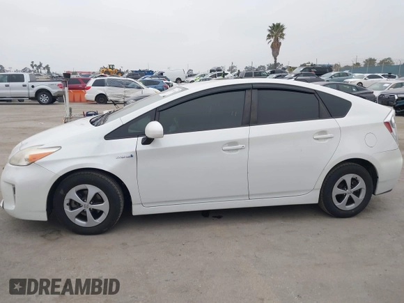2015 Toyota Prius Four with VIN JTDKN3DU4F0465818, listed as a IAAI auction lot 42098190 with 186,911 mi miles. Bid and sale history available at carsss.com. Image 6.