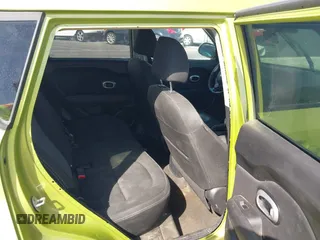 2018 Kia Soul + with VIN KNDJP3A59J7890907, listed as a IAAI auction lot 41916989 with 122,957 mi miles. Bid and sale history available at carsss.com. Image 8.