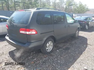 2003 Toyota Sienna LE with VIN 4T3ZF13C93U539976, listed as a IAAI auction lot 41921369 with 280,815 mi miles. Bid and sale history available at carsss.com. Image 4.