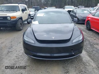 2024 Tesla Model 3 z VIN 5YJ3E1EAXRF860931, wystawiony jako IAAI lot #41760589 z przebiegiem 12 273 mil mil oraz . Historia ofert i sprzedaży dostępna na DreamBid. Obrazek 12.