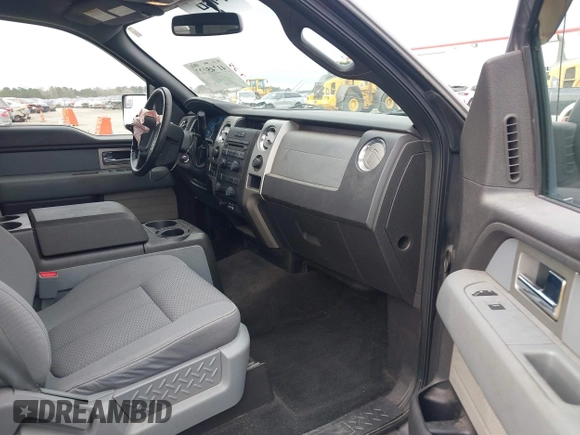 2011 Ford F-150 XLT with VIN 1FTFW1ET9BFA13928, listed as a IAAI auction lot 41745623 with 186,813 mi miles. Bid and sale history available at carsss.com. Image 5.
