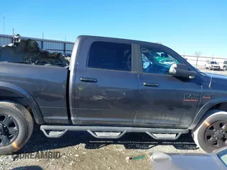 2018 Ram 2500 Big Horn with VIN 3C6UR5DJ8JG341352, listed as a IAAI auction lot 38465028 with 110,201 mi miles. Bid and sale history available at carsss.com. Image 13.