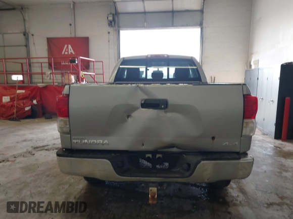 2010 Toyota Tundra 4WD Truck with VIN 5TFUM5F18AX005636, listed as a IAAI auction lot 41536831 with 77,726 mi miles. Bid and sale history available at carsss.com. Image 16.