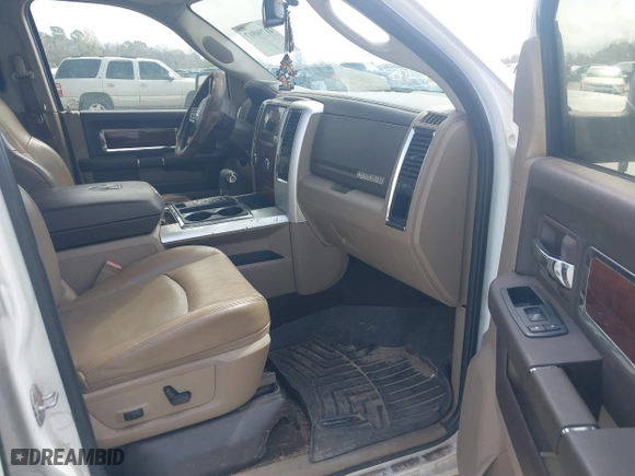 2010 Dodge Ram 1500 SLT with VIN 1D7RB1GT8AS127064, listed as a IAAI auction lot 41790917 with 280,000 mi miles. Bid and sale history available at carsss.com. Image 5.