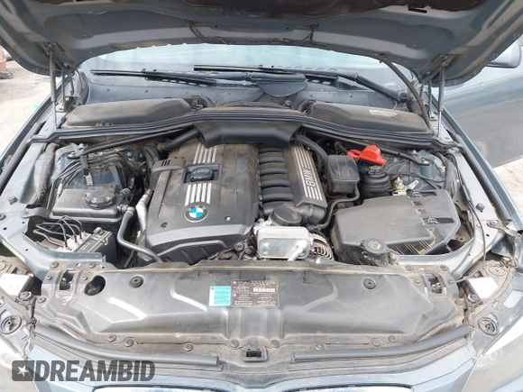 2009 BMW 5 Series 528i with VIN WBANU53539C117465, listed as a IAAI auction lot 42200311 with 158,155 mi miles and . Bid and sale history available at carsss.com. Image 10.
