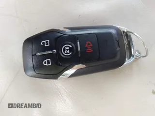 2015 Lincoln MKC z VIN 5LMCJ1A95FUJ08766, wystawiony jako IAAI lot #42105062 z przebiegiem 146 398 mil mil oraz . Historia ofert i sprzedaży dostępna na DreamBid. Obrazek 11.