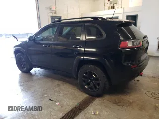 2019 Jeep Cherokee Trailhawk z VIN 1C4PJMBX2KD317917, wystawiony jako Copart lot #61079955 z przebiegiem 94 169 mil mil oraz Czysty tytuł • Clean title. Historia ofert i sprzedaży dostępna na DreamBid. Obrazek 2.