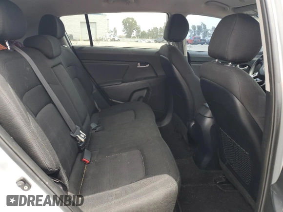 2013 Kia Sportage LX z VIN KNDPB3A26D7357884, wystawiony jako Copart lot #55836165 z przebiegiem 140 252 mil mil oraz Szkoda całkowita • Salvage title. Historia ofert i sprzedaży dostępna na DreamBid. Obrazek 10.
