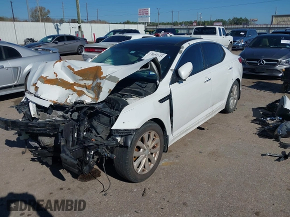 2015 Kia Optima EX with VIN 5XXGN4A73FG377402, listed as a IAAI auction lot 41209243 with 217,948 mi miles. Bid and sale history available at carsss.com. Image 17.
