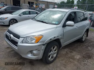 2010 Toyota RAV4 Limited z VIN 2T3DK4DV1AW029240, wystawiony jako IAAI lot #42650723 z przebiegiem 228 116 mil mil oraz . Historia ofert i sprzedaży dostępna na DreamBid. Obrazek 18.