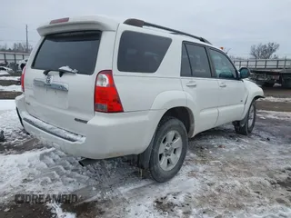 2008 Toyota 4Runner SR5 with VIN JTEZU14R58K015907, listed as a IAAI auction lot 41626302 with 249,278 mi miles. Bid and sale history available at carsss.com. Image 4.