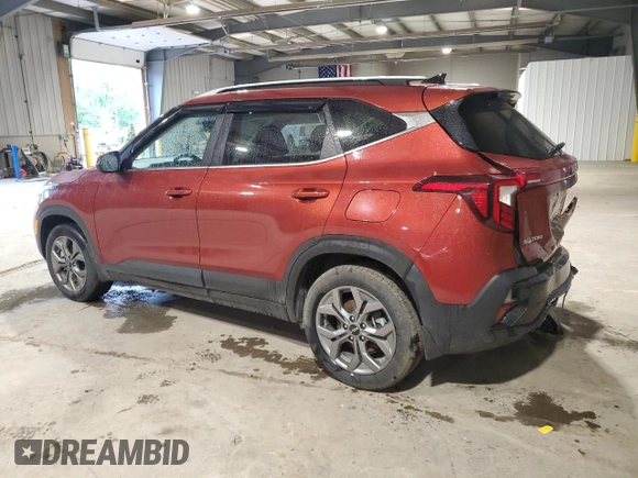 2024 Kia Seltos S z VIN KNDEUCAA0R7525325, wystawiony jako Copart lot #58478225 z przebiegiem 8 331 mil mil oraz Szkoda całkowita • Salvage title. Historia ofert i sprzedaży dostępna na DreamBid. Obrazek 2.