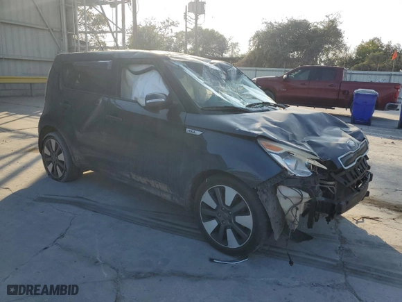 2014 Kia Soul ! with VIN KNDJX3A51E7020249, listed as a Copart auction lot 82561524 with 0 mi miles and Salvage Title. Bid and sale history available at carsss.com. Image 4.