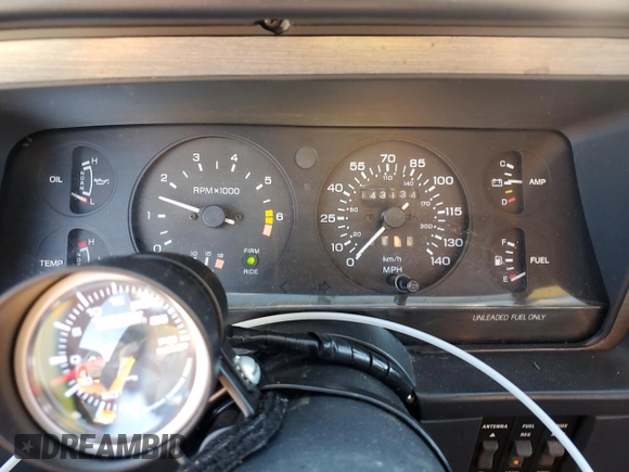 1988 Ford Thunderbird with VIN 1FABP64T3JH145411, listed as a Copart auction lot 78222654 with 143,134 mi miles and Salvage Title. Bid and sale history available at DreamBid. Image 9.