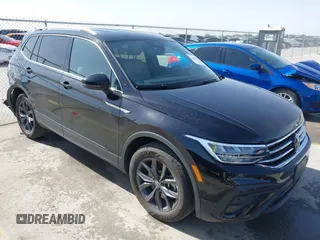 2024 Volkswagen Tiguan SE with VIN 3VV3B7AX5RM027024, listed as a IAAI auction lot 41801265 with 8,101 mi miles and . Bid and sale history available at DreamBid. Image 1.