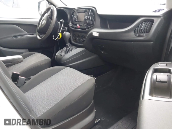 2018 Ram ProMaster City Cargo Tradesman z VIN ZFBERFAB0J6K37622, wystawiony jako IAAI lot #42424389 z przebiegiem 70 379 mil mil oraz . Historia ofert i sprzedaży dostępna na DreamBid. Obrazek 5.