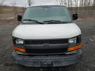 2006 Chevrolet Express Cargo with VIN 1GCHG35U961142376, listed as a Copart auction lot 47741725 with 268,409 mi miles and Clean title. Bid and sale history available at DreamBid. Image 5.