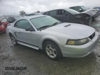 2002 Ford Mustang Standard with VIN 1FAFP40472F133621, listed as a Copart auction lot 43158735 with 0 mi miles and Clean Title. Bid and sale history available at carsss.com. Image 4.