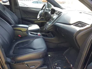 2018 Lincoln MKC Premiere with VIN 5LMCJ1C93JUL00872, listed as a IAAI auction lot 41933337 with 82,493 mi miles and . Bid and sale history available at DreamBid. Image 5.