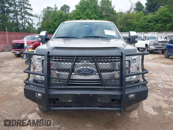 2018 Ford F-250 XL with VIN 1FT7W2BTXJEB50640, listed as a IAAI auction lot 42388061 with 274,829 mi miles and . Bid and sale history available at DreamBid. Image 12.
