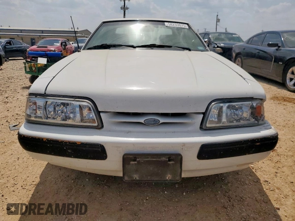 1989 Ford Mustang with VIN 1FABP41E3KF176536, listed as a Copart auction lot 58233075 with 17,202 mi miles and Salvage title. Bid and sale history available at DreamBid. Image 5.