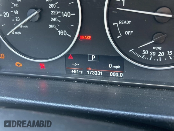 2013 BMW 3 Series 328i z VIN WBA3A5G53DNP19158, wystawiony jako Copart lot #65595645 z przebiegiem 173 331 mil mil oraz Czysty tytuł • Clean title. Historia ofert i sprzedaży dostępna na DreamBid. Obrazek 8.