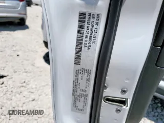 2022 Jeep Cherokee Limited z VIN 1C4PJMDX4ND551932, wystawiony jako Copart lot #58193475 z przebiegiem 30 274 mil mil oraz Szkoda całkowita • Salvage title. Historia ofert i sprzedaży dostępna na DreamBid. Obrazek 13.