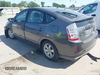 2008 Toyota Prius with VIN JTDKB20U883344493, listed as a IAAI auction lot 42002921 with 552,761 mi miles. Bid and sale history available at carsss.com. Image 3.