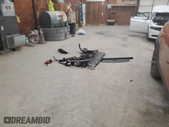 2014 Jeep Cherokee Trailhawk with VIN 1C4PJMBS0EW308775, listed as a Copart auction lot 60465125 with 117,326 mi miles and Salvage title. Bid and sale history available at DreamBid. Image 13.