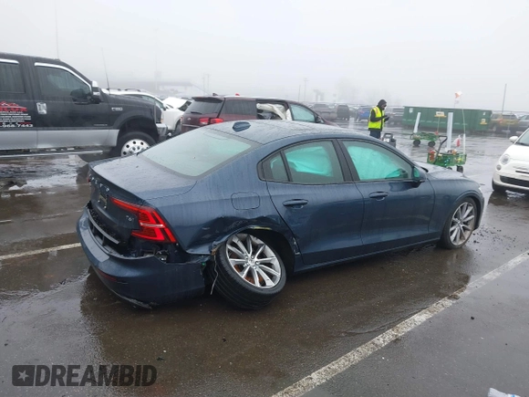 2019 Volvo S60 Momentum with VIN 7JRA22TK2KG013593, listed as a IAAI auction lot 41560933 with 49,619 mi miles. Bid and sale history available at carsss.com. Image 6.