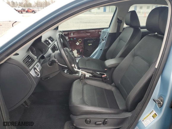 2012 Volkswagen Passat SE w/Sunroof with VIN 1VWBH7A32CC032189, listed as a Copart auction lot 50710265 with 69,750 mi miles and Salvage Title. Bid and sale history available at carsss.com. Image 7.