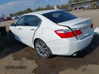 2014 Honda Accord Sport with VIN 1HGCR2F52EA190114, listed as a IAAI auction lot 39922328 with 168,814 mi miles and . Bid and sale history available at carsss.com. Image 3.