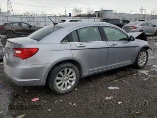 2013 Chrysler 200 LX with VIN 1C3CCBAB8DN651115, listed as a Copart auction lot 46977655 with 124,600 mi miles and Salvage Title. Bid and sale history available at carsss.com. Image 3.