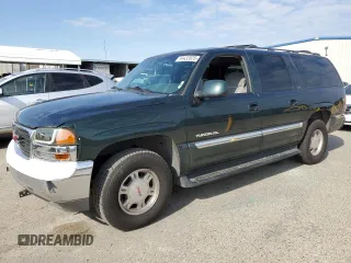 2001 GMC Yukon XL SLT with VIN 3GKEC16TX1G169562, listed as a Copart auction lot 44432025 with 208,032 mi miles and Salvage Title. Bid and sale history available at carsss.com. Image 1.