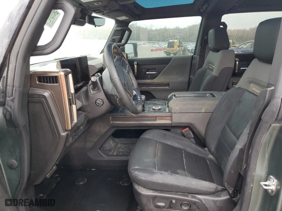 2024 GMC HUMMER EV SUV 3X with VIN 1GKB0RDC7RU103508, listed as a Copart auction lot 79104704 with NaN miles and Salvage Title. Bid and sale history available at carsss.com. Image 7.