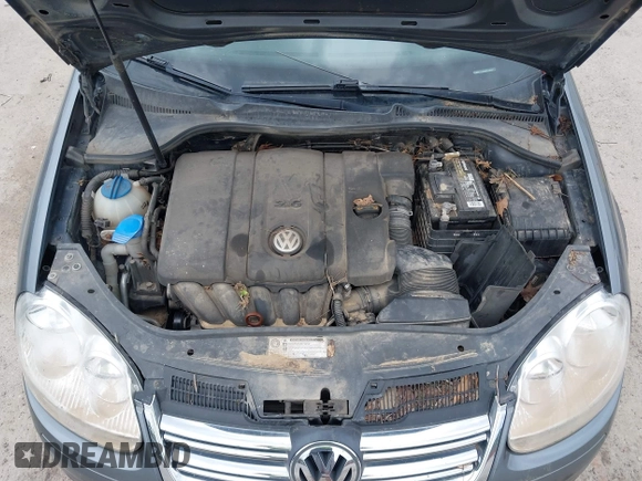 2010 Volkswagen Jetta Limited Edition with VIN 3VWRZ7AJXAM018241, listed as a IAAI auction lot 42340703 with Not provided miles and . Bid and sale history available at DreamBid. Image 10.